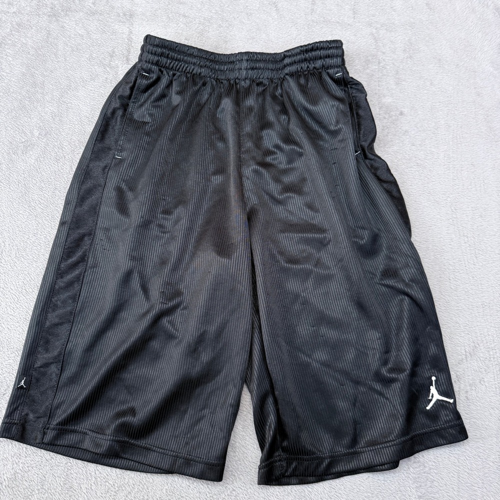 Jordan Basketball Shorts Men XL Boys 13-15 YRS Black Textured Mesh Jumpman Logo